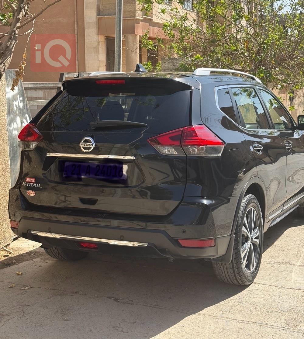 نيسان X-Trail
